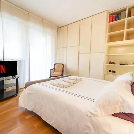 Twins Luxury Beach Apartment *