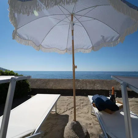 Twins Luxury Beach Apartment Sanremo